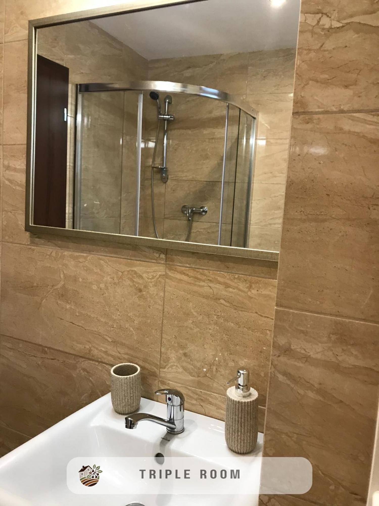 Apartmanovy Dom Visnove Экстерьер фото