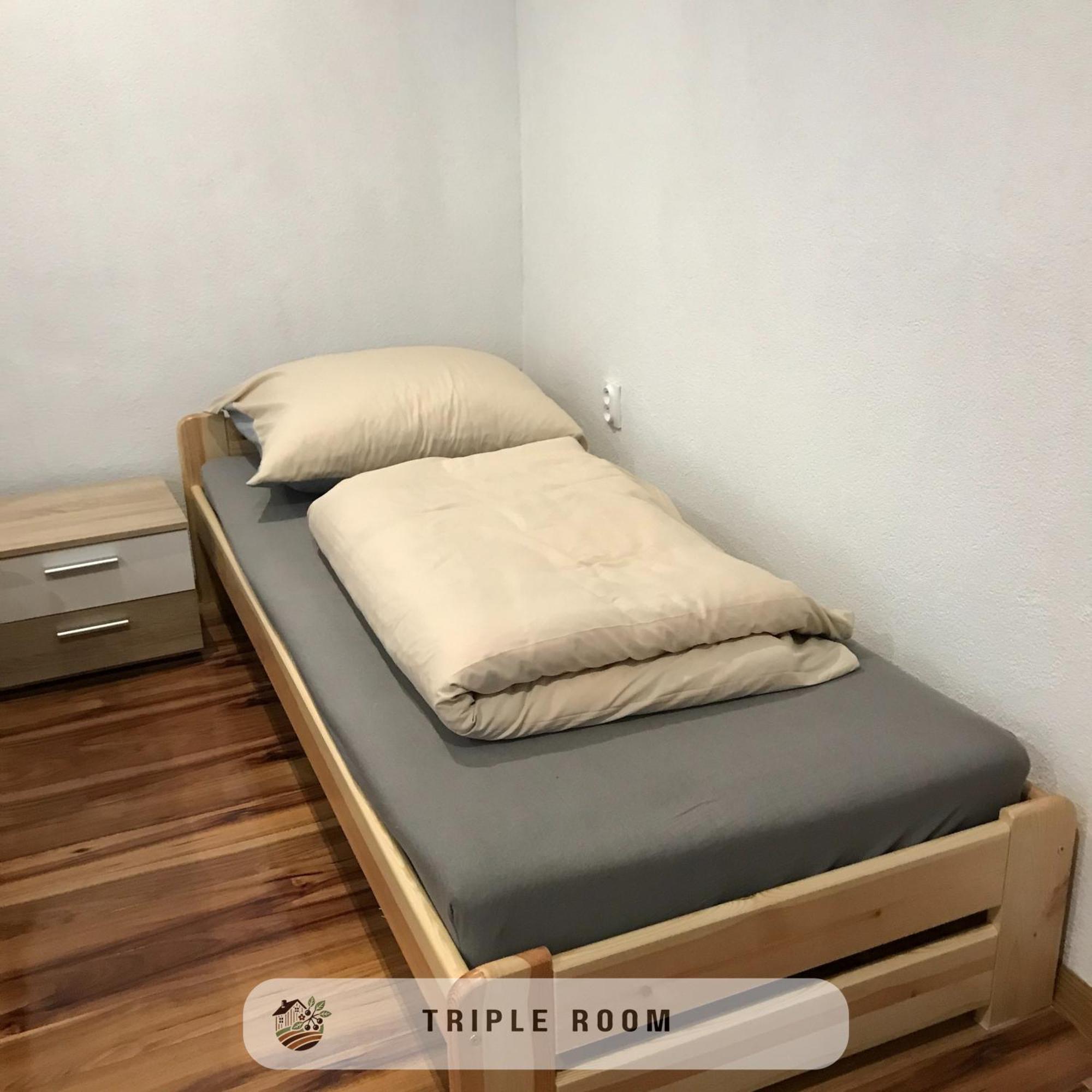 Apartmanovy Dom Visnove Экстерьер фото